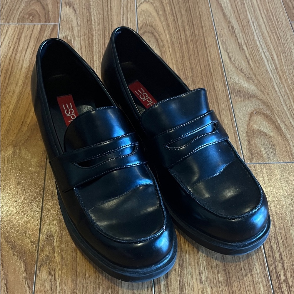 Esprit Shiny Black Loafers